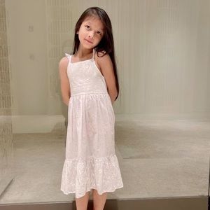 Meet your Posher, Chieu vy